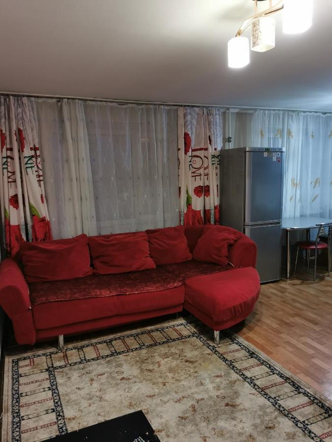2 Комн Квартира В Центре По Пушкина كوستاناي المظهر الخارجي الصورة